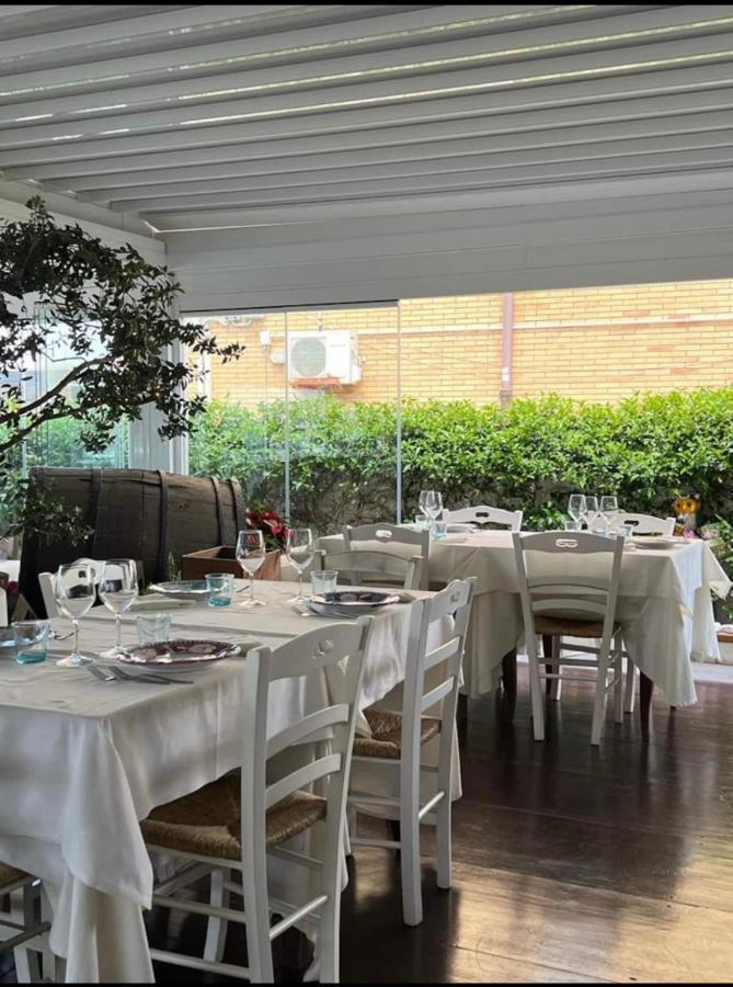Villa Pisola Fiumicino Airport - Seafront Εξωτερικό φωτογραφία