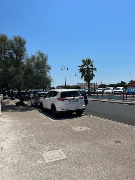 Villa Pisola Fiumicino Airport - Seafront Εξωτερικό φωτογραφία