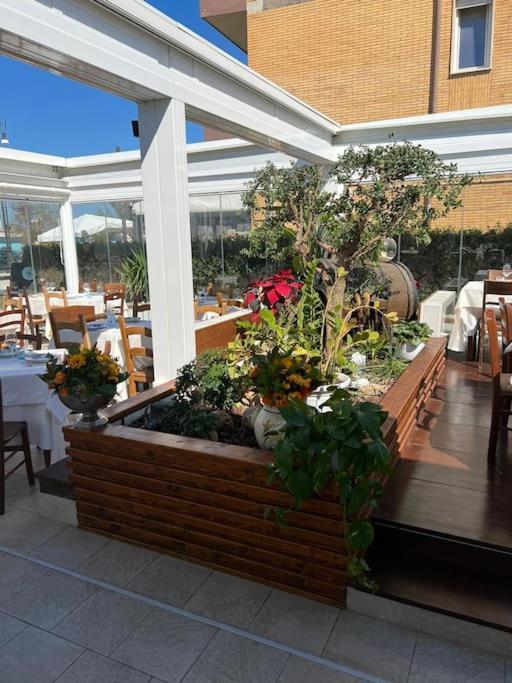 Villa Pisola Fiumicino Airport - Seafront Εξωτερικό φωτογραφία